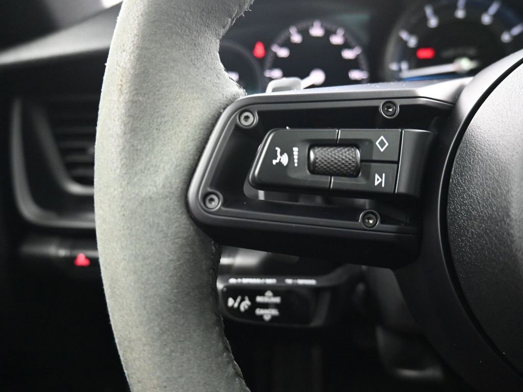 Used 2023 Porsche 911 Carrera 4 GTS image 11