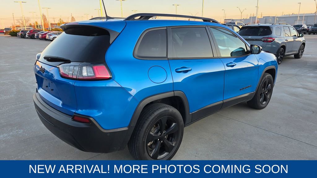 Used 2023 Jeep Cherokee Altitude Lux image 5