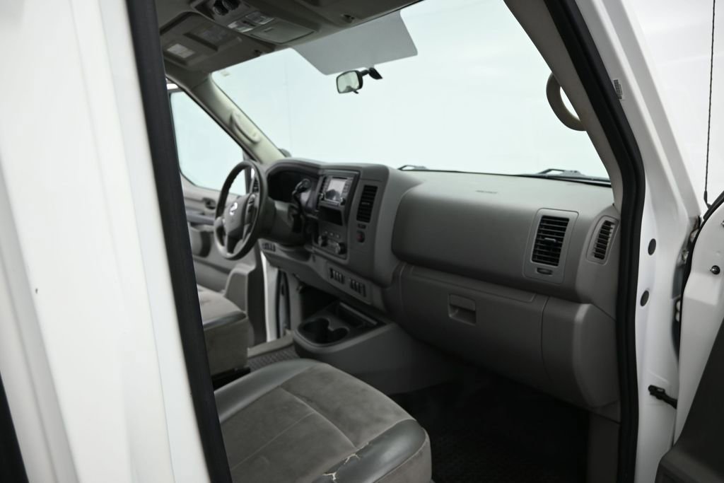 Used 2018 Nissan NV 3500 S RWD image 6