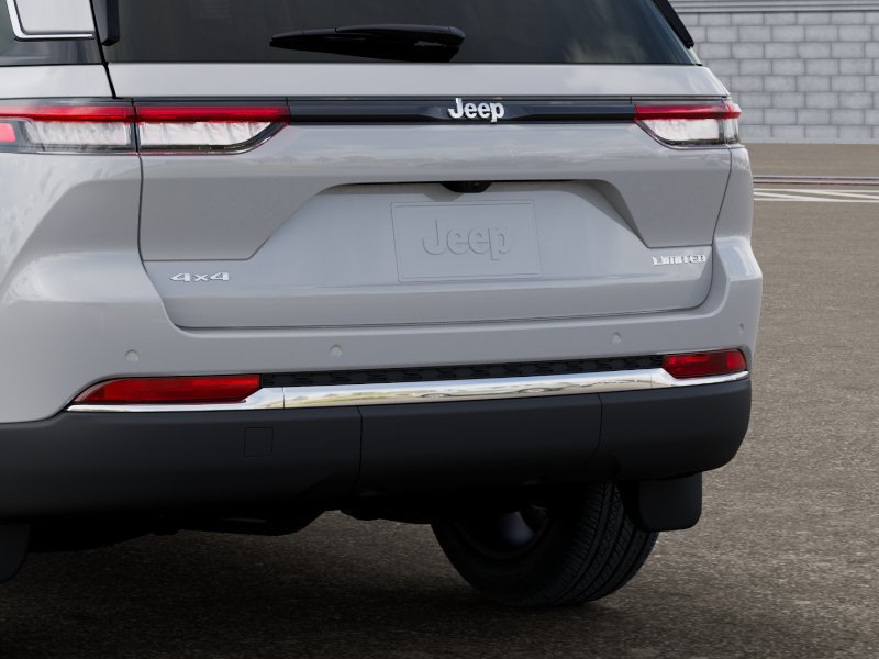 New 2026 Jeep Grand Cherokee Limited w/ Luxury Tech Group II AWD/4WD image 13