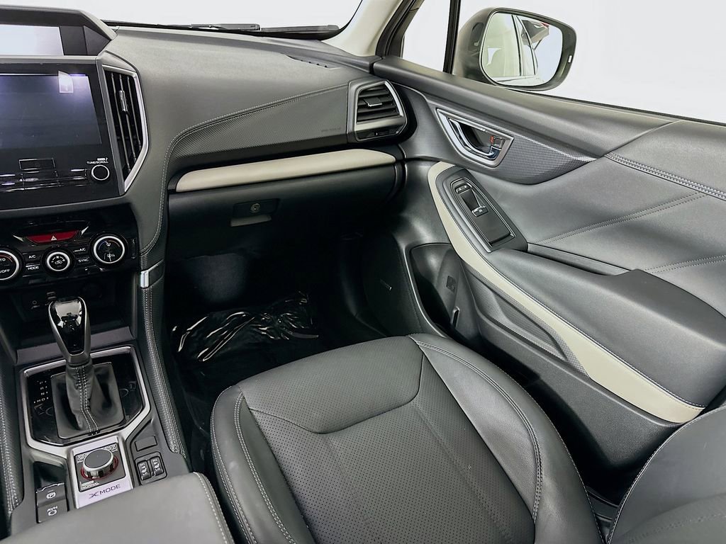Used 2024 Subaru Forester Limited image 32