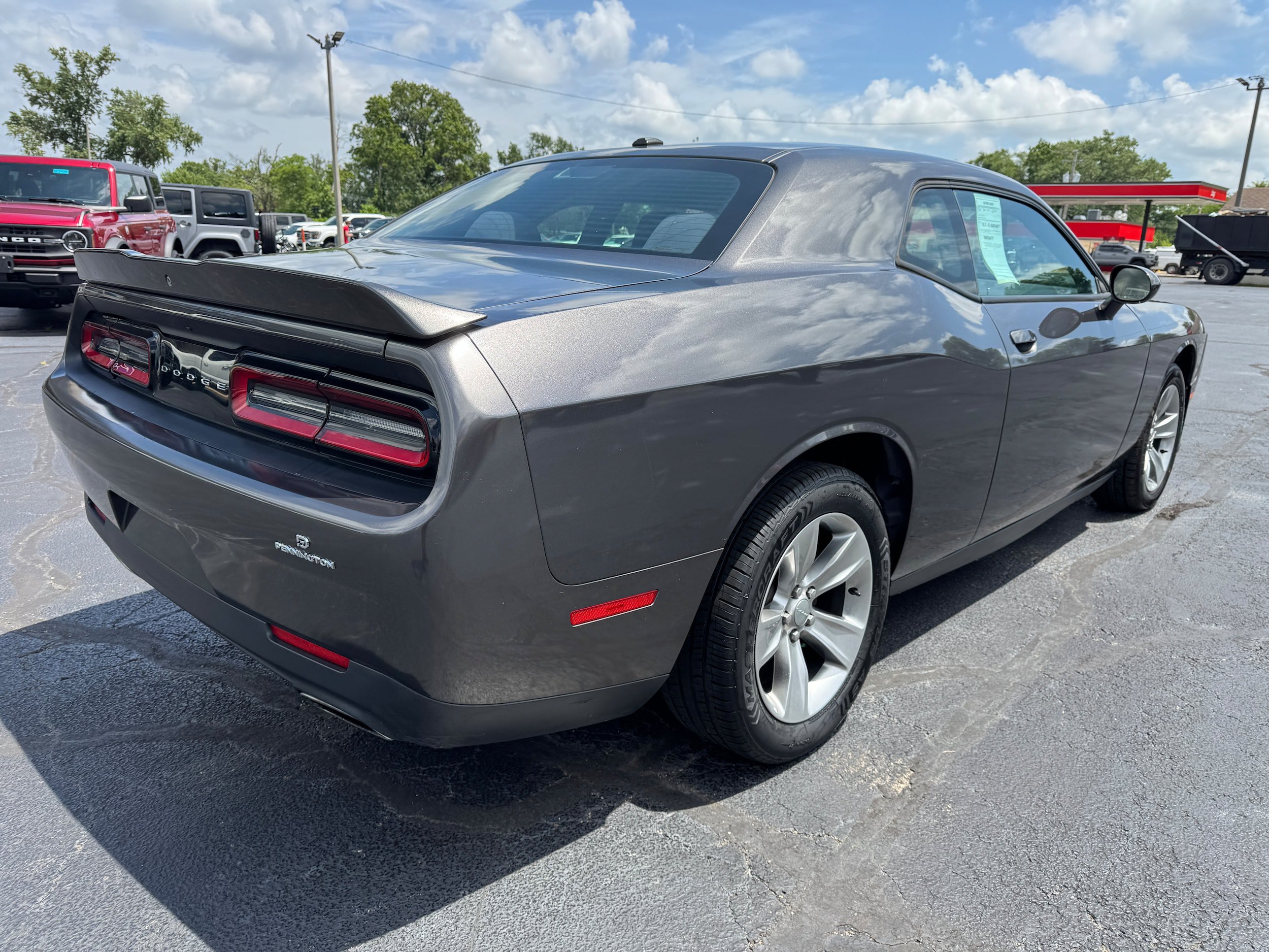 Used 2018 Dodge Challenger SXT RWD image 7