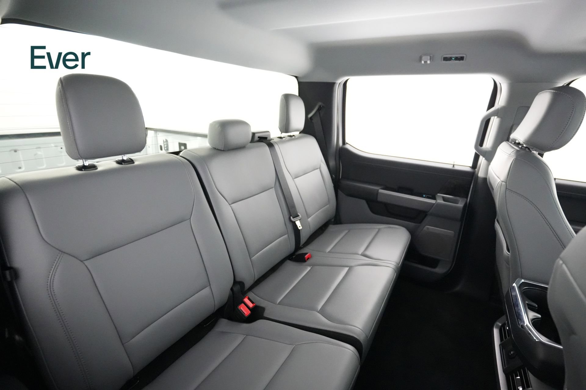 Used 2025 Ford F150 Lightning Flash image 5