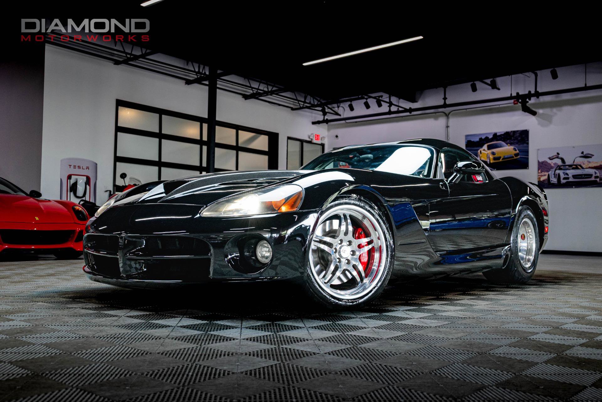 Used 2006 Dodge Viper SRT-10 image 1