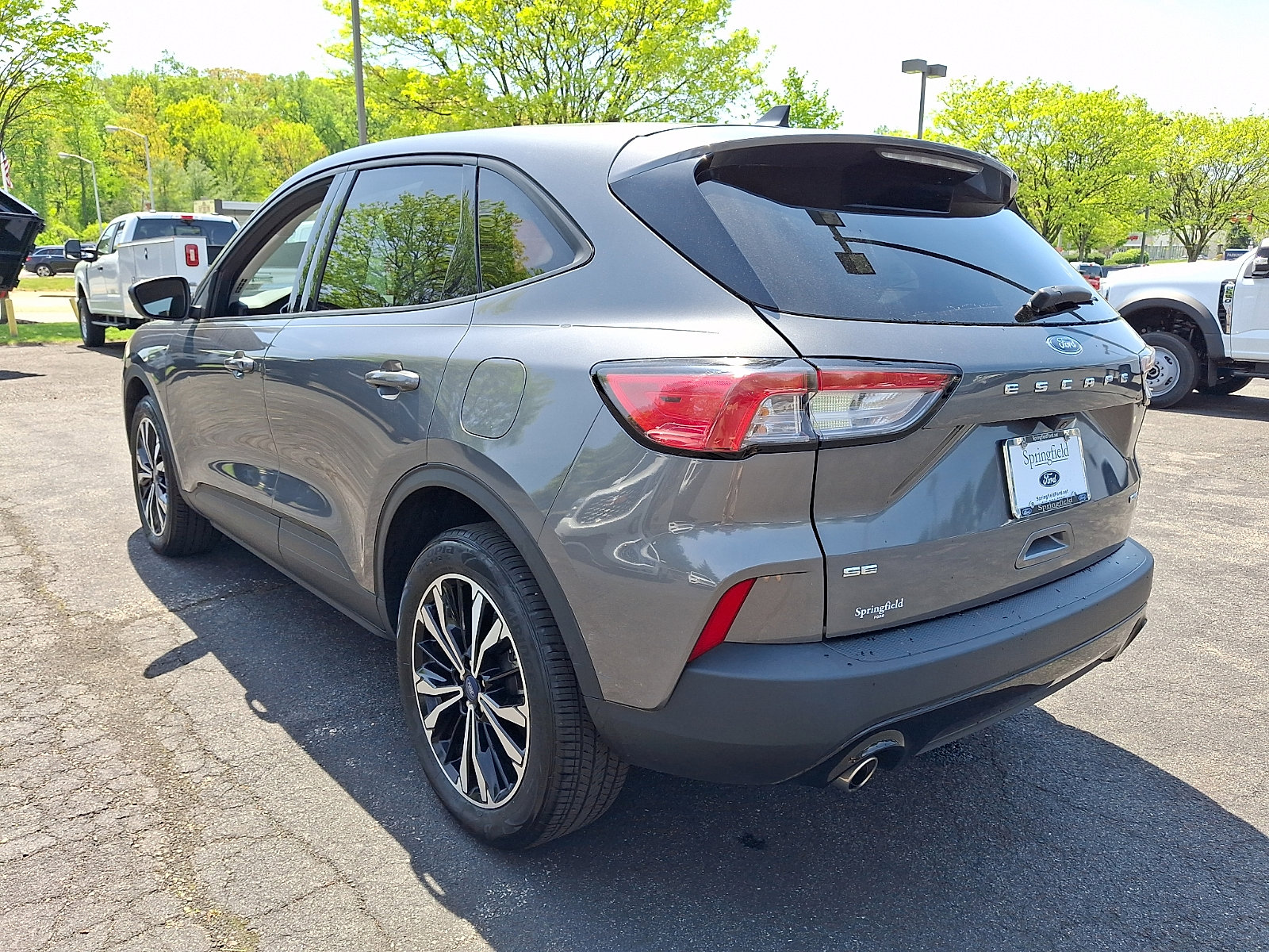 Certified 2022 Ford Escape SE w/ SE Sport Appearance Package image 5