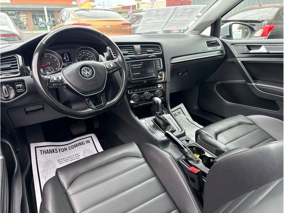 Used 2016 Volkswagen Golf SEL w/ Lighting Package (SEL) FWD image 17