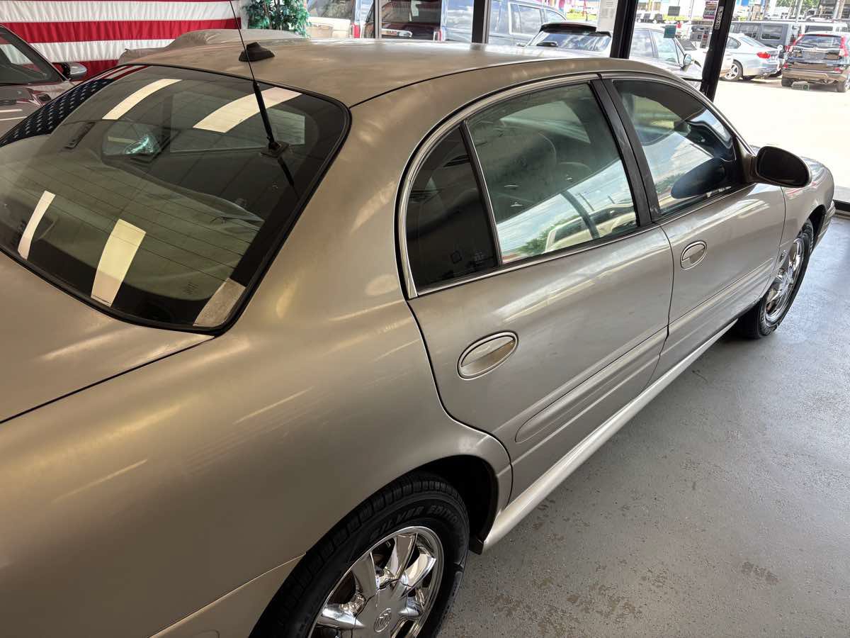 Used 2003 Buick Le Sabre Limited w/ Celebration Edition Package FWD image 11