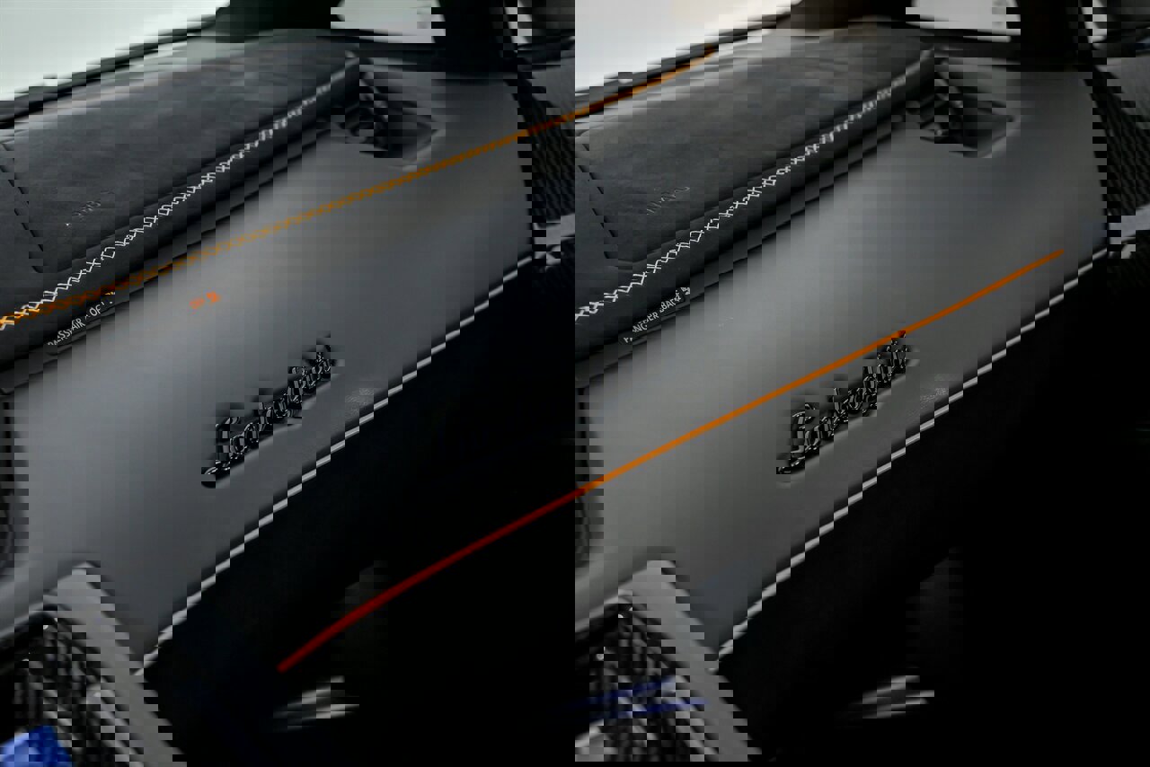 Used 2019 Lamborghini Aventador SVJ image 34