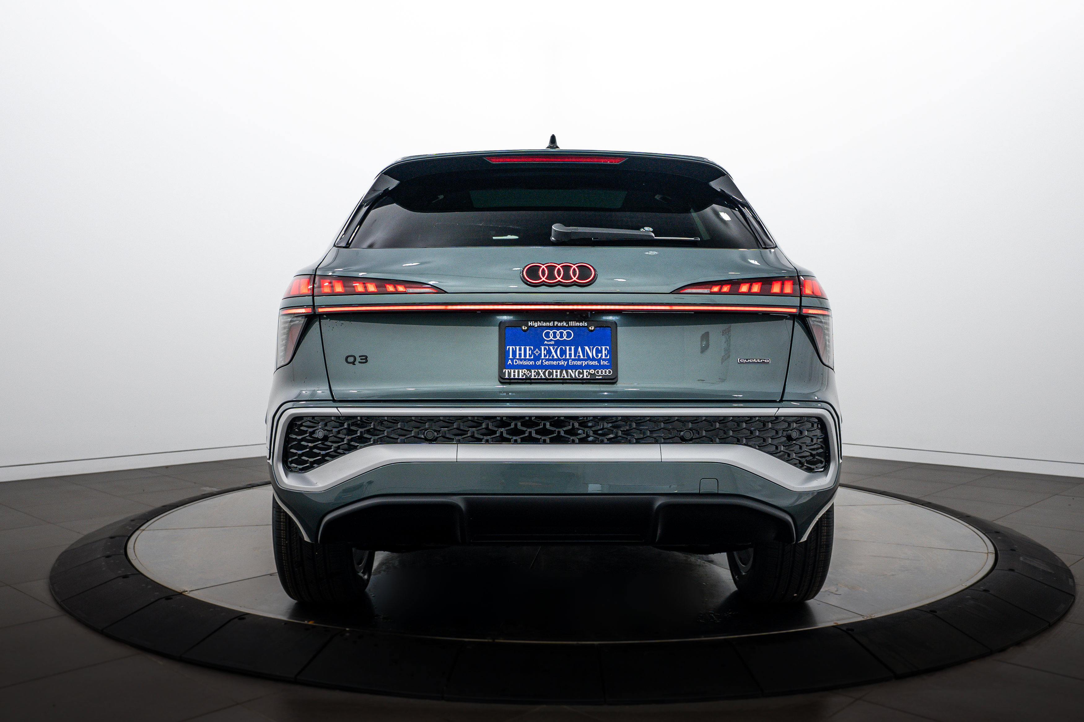 New 2026 Audi Q3 quattro 2.0T AWD/4WD image 19