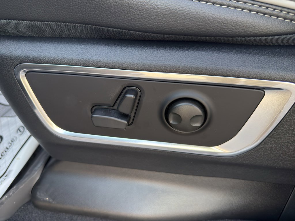 New 2026 RAM 1500 Laramie w/ Sport Appearance Package AWD/4WD image 19