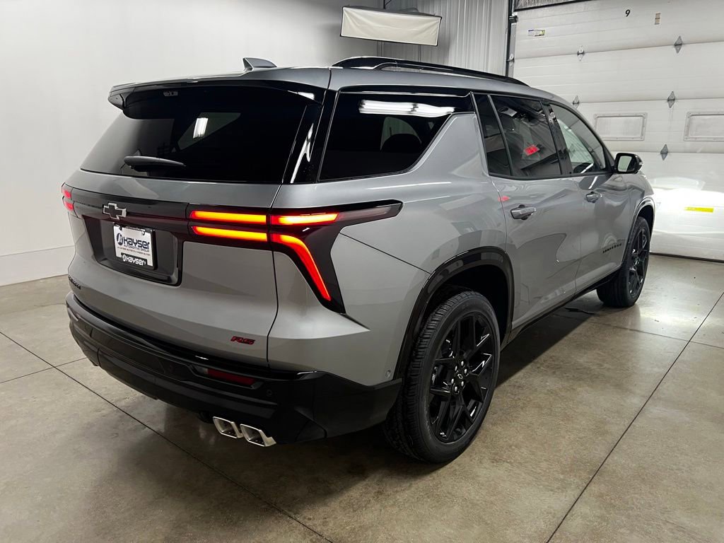 New 2026 Chevrolet Traverse RS w/ LPO, Floor Liner Package FWD image 3