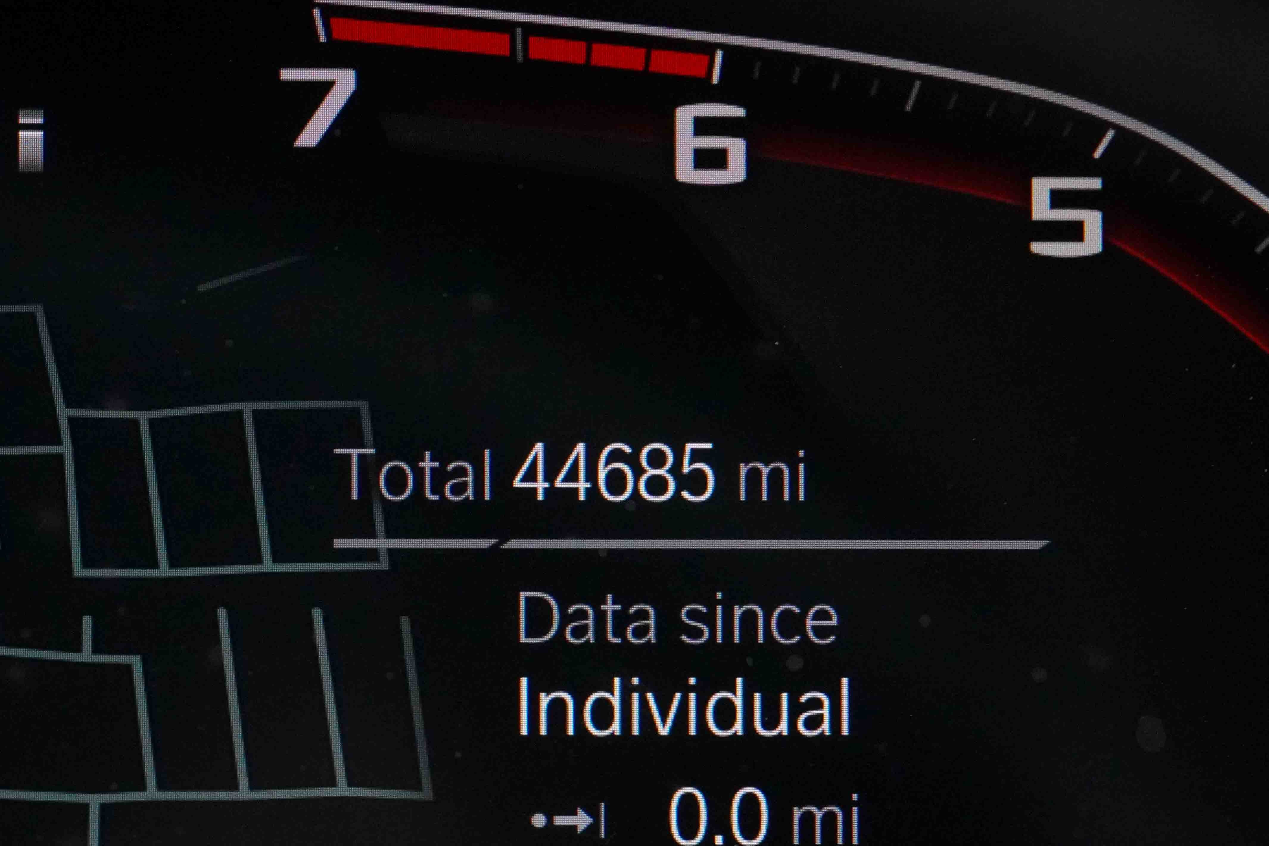 Used 2022 BMW M550i xDrive w/ Executive Package image 22