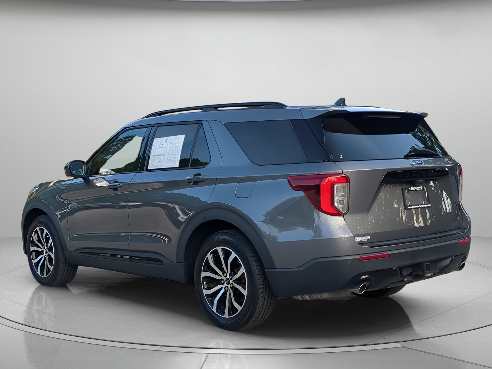Certified 2023 Ford Explorer ST-Line w/ Class IV Trailer Tow Package RWD image 42