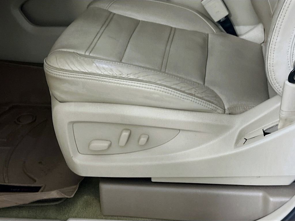 Used 2017 GMC Yukon Denali w/ Open Road Package image 23