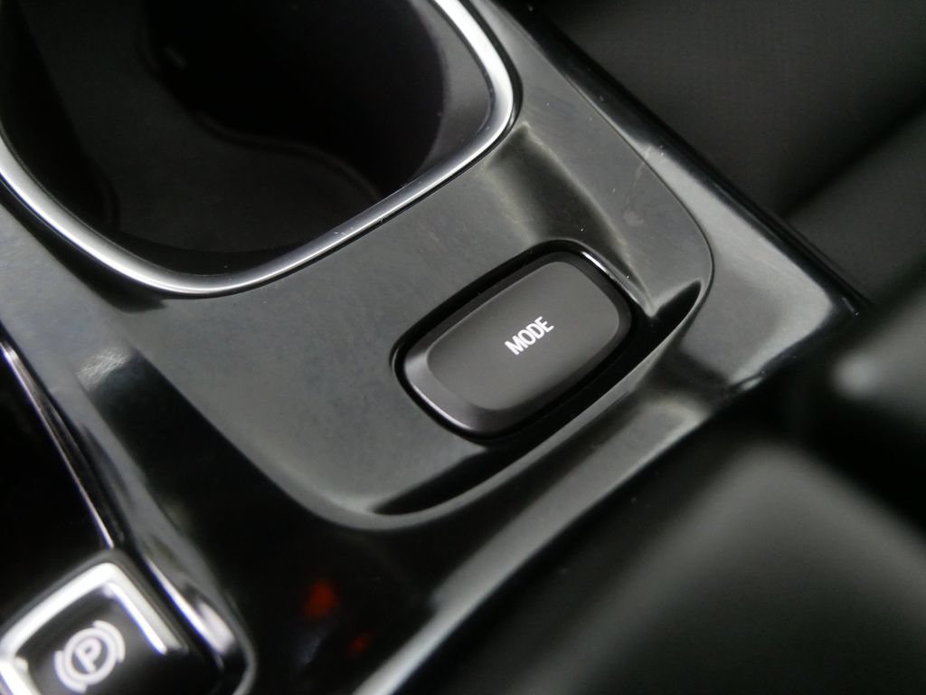 Used 2023 Buick Envision Essence w/ Sport Touring Package AWD/4WD image 28