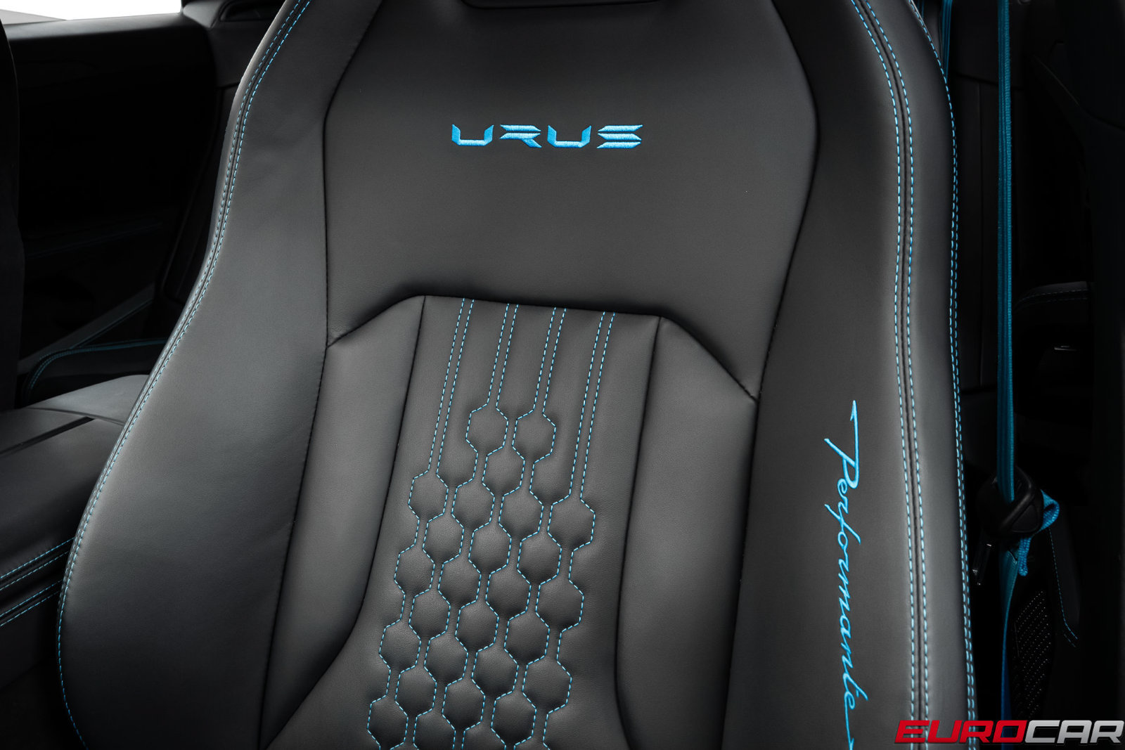 Used 2024 Lamborghini Urus Performante AWD/4WD image 50