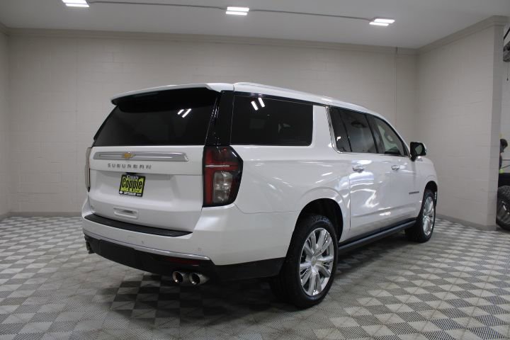 Used 2023 Chevrolet Suburban High Country image 12