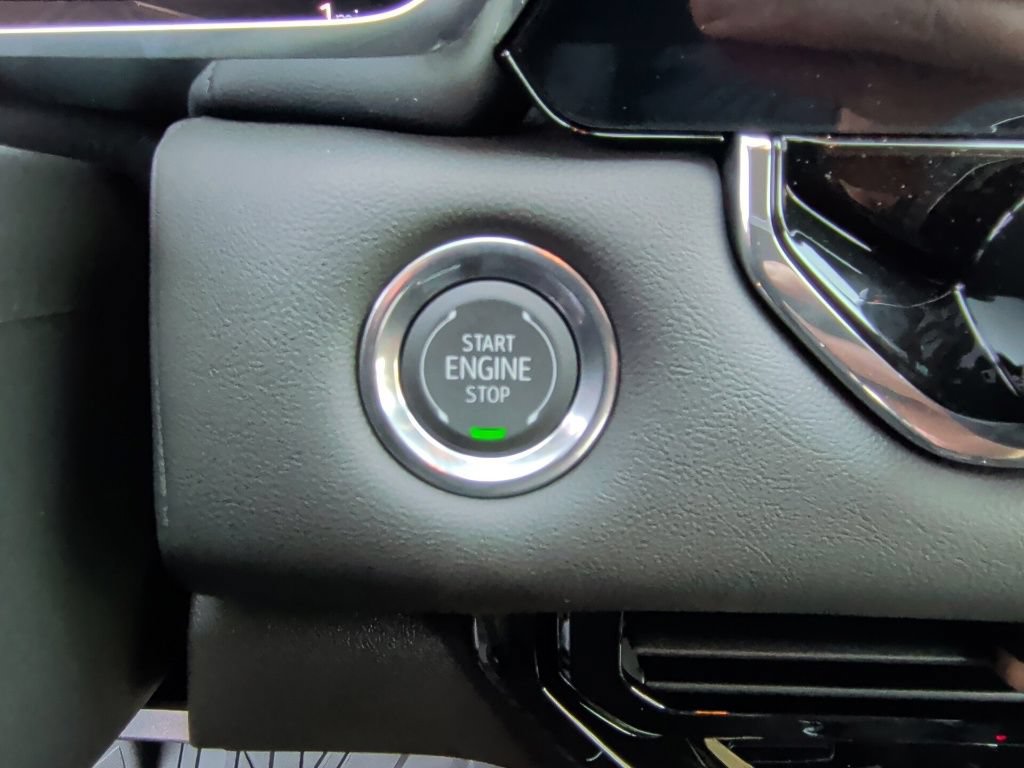 New 2026 GMC Canyon Elevation w/ Convenience Package RWD image 22