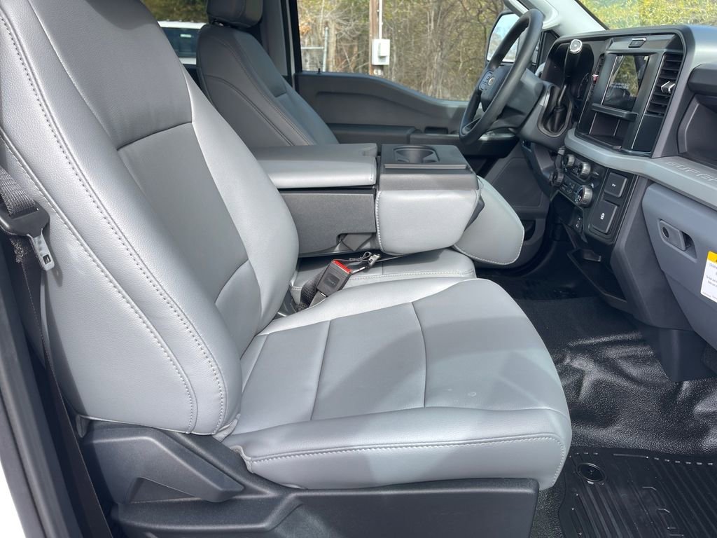New 2026 Ford F450 XL w/ XL Chrome Package RWD image 14