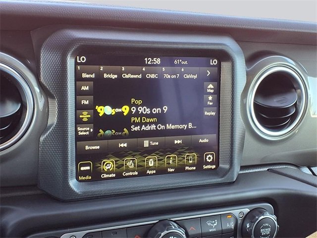 Used 2023 Jeep Wrangler Sahara w/ Cold Weather Group image 27