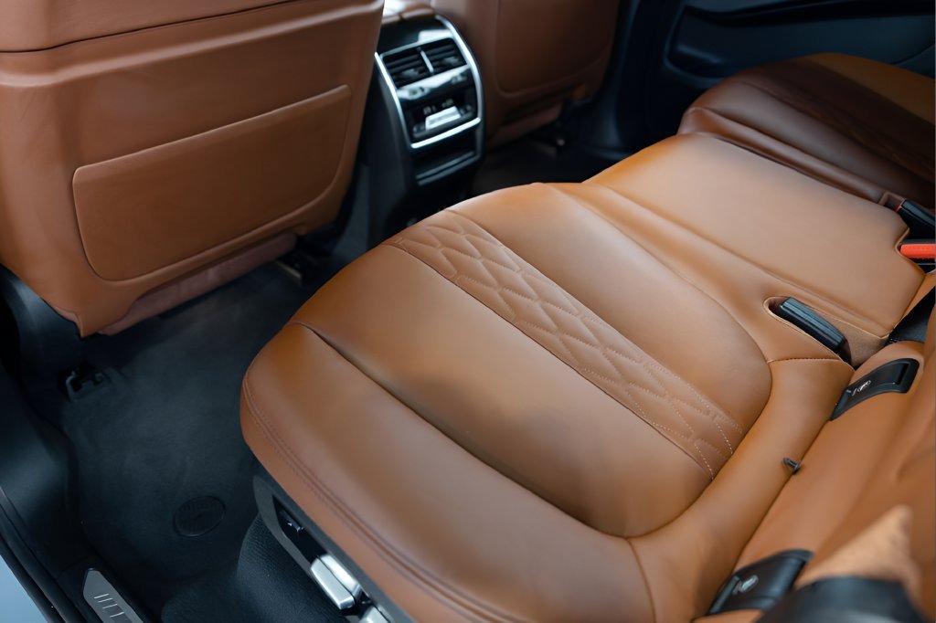Used 2024 BMW X7 M60i w/ Executive Package AWD/4WD image 56