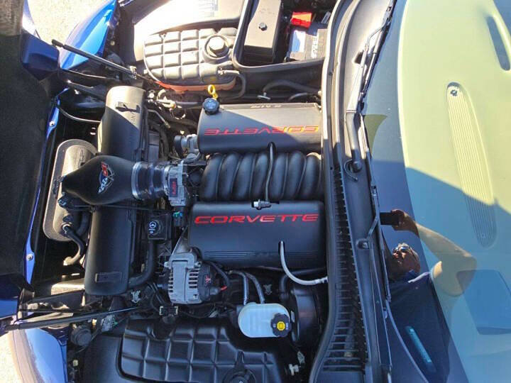 Used 2004 Chevrolet Corvette Coupe w/ Preferred Equipment Group image 33