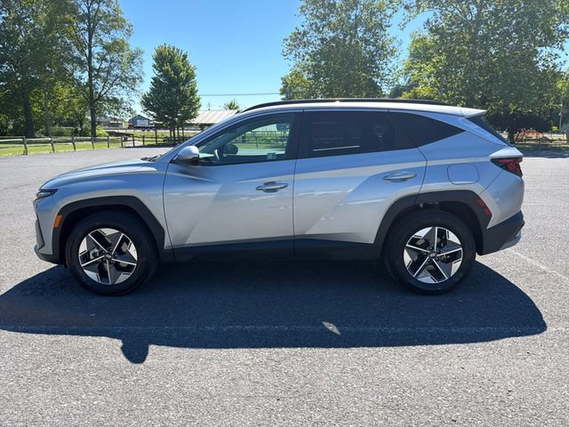 Used 2025 Hyundai Tucson SEL AWD/4WD image 2