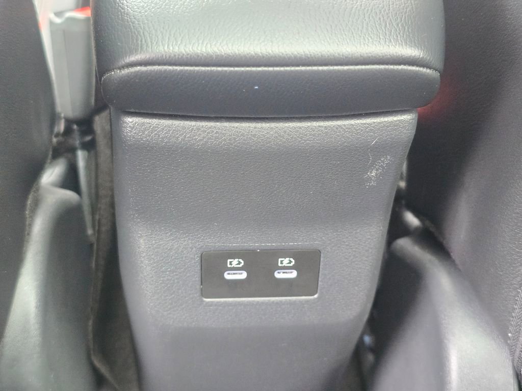 Used 2025 Nissan Kicks SR w/ SR Premium Package FWD image 24