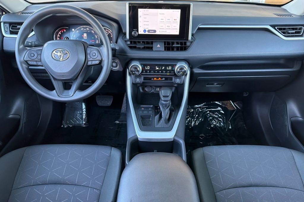 Used 2024 Toyota RAV4 XLE w/ Convenience Package image 13