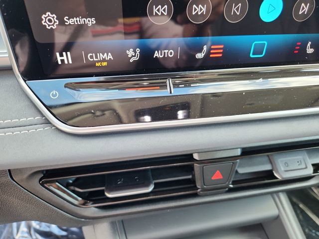 New 2026 Volkswagen Tiguan SE image 13