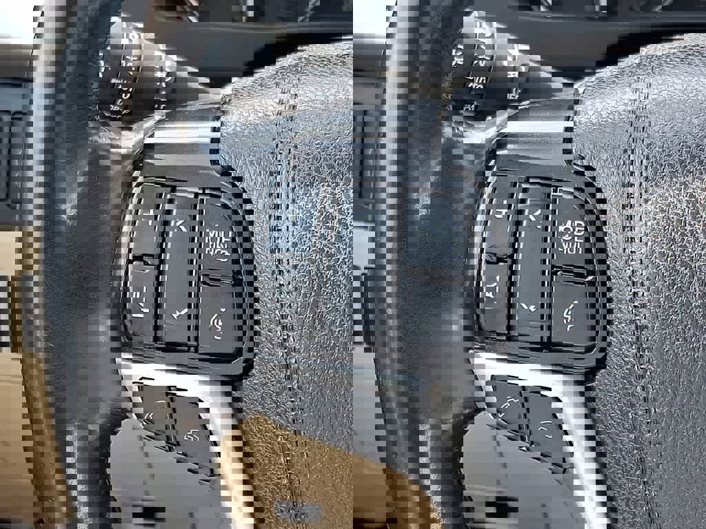 Used 2019 Toyota Highlander XLE image 22