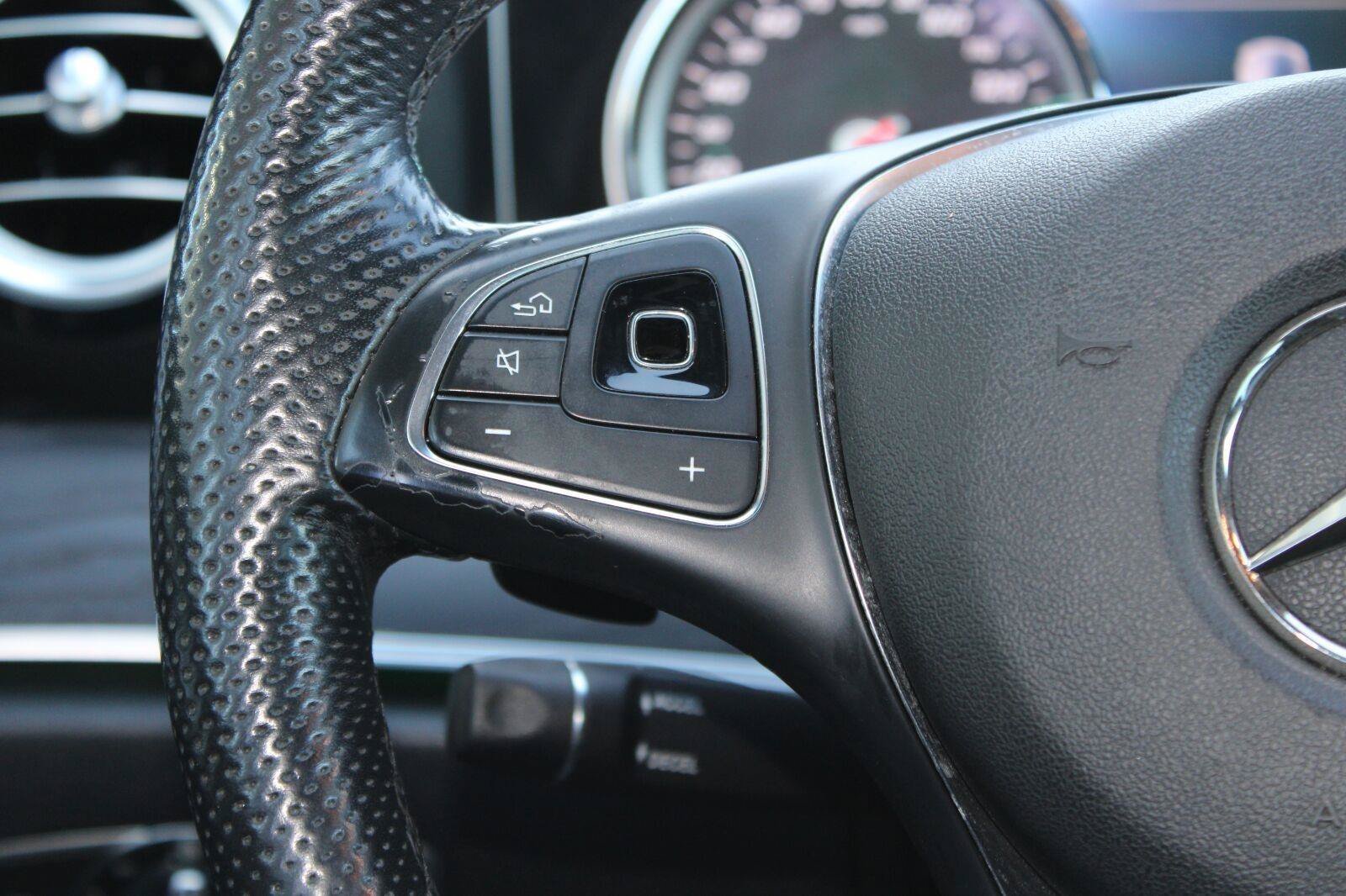 Used 2018 Mercedes-Benz E 300 image 28