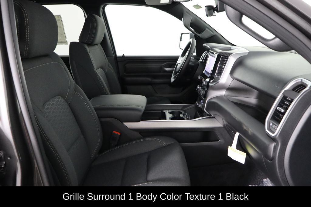 New 2026 RAM 1500 Express AWD/4WD image 18