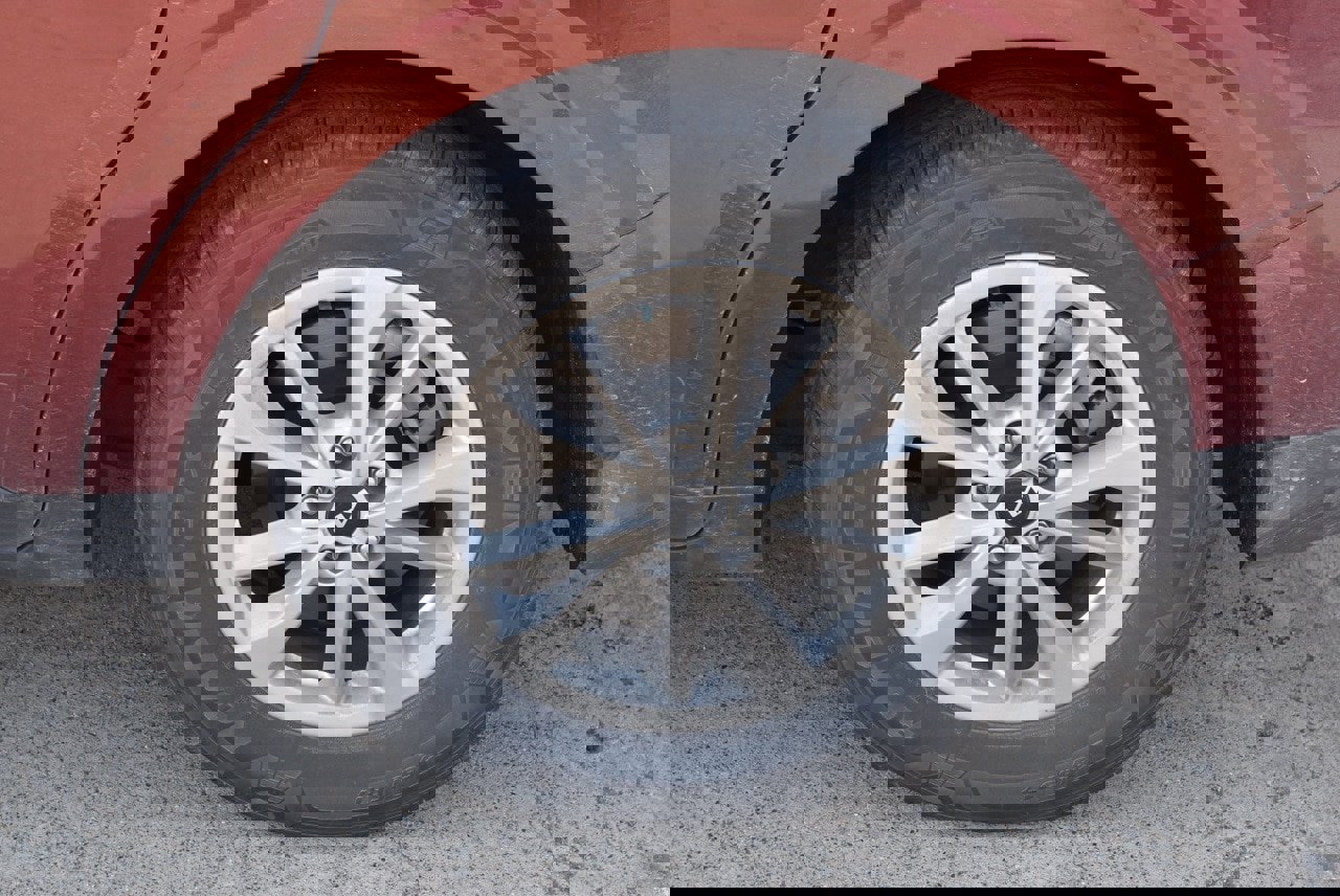 Used 2022 Kia Carnival LX image 11