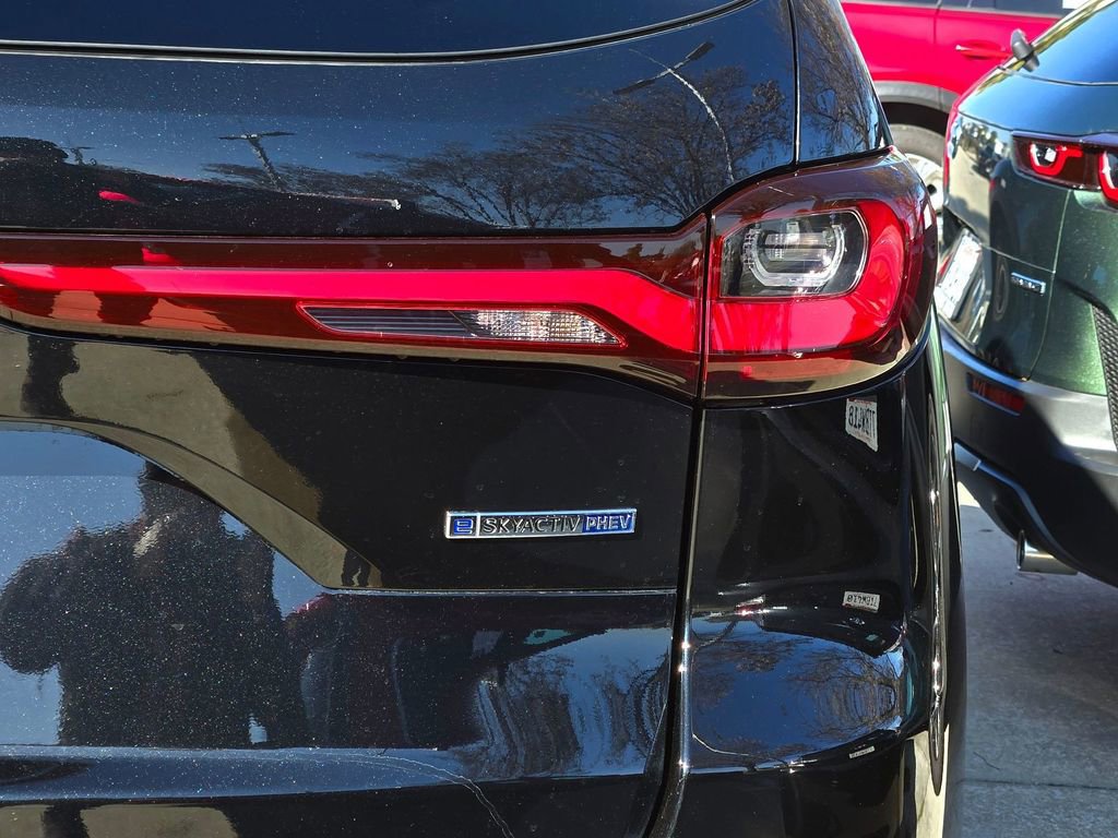 Certified 2025 MAZDA CX-70 Plug-In Hybrid w/ Premium Plus AWD/4WD image 9