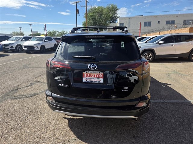 Used 2016 Toyota RAV4 SE AWD/4WD image 2