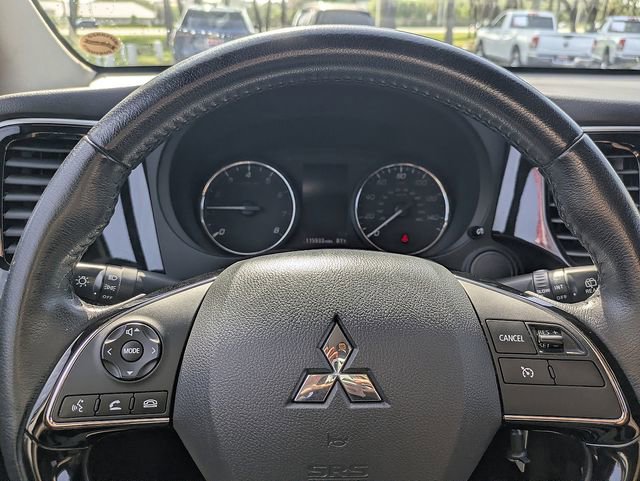 Used 2017 Mitsubishi Outlander ES FWD image 28
