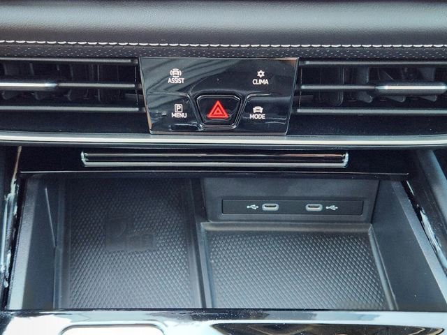 New 2024 Volkswagen Atlas SE image 14