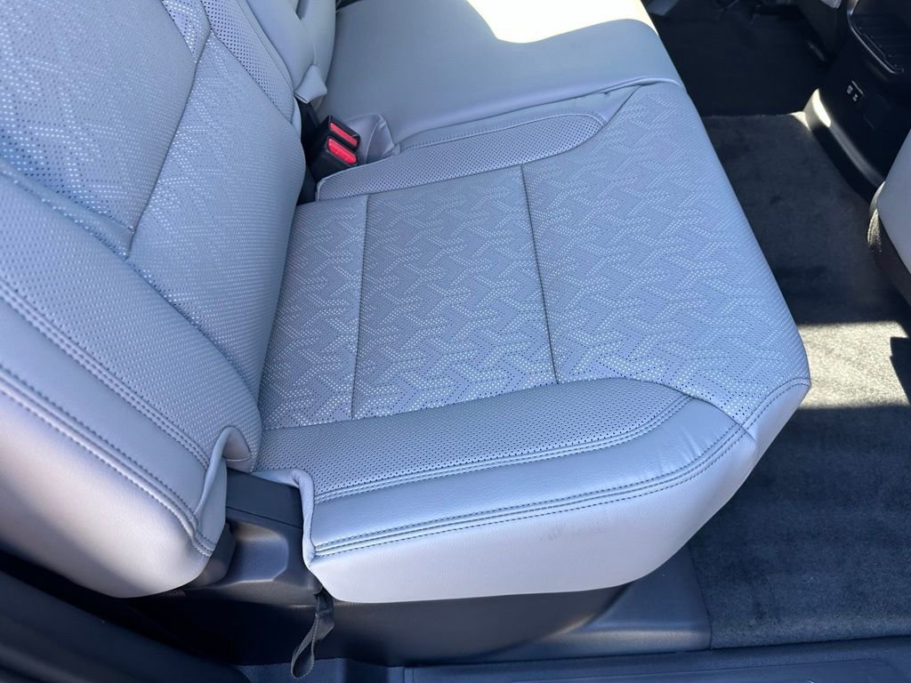 Used 2025 Toyota Tundra Limited image 19