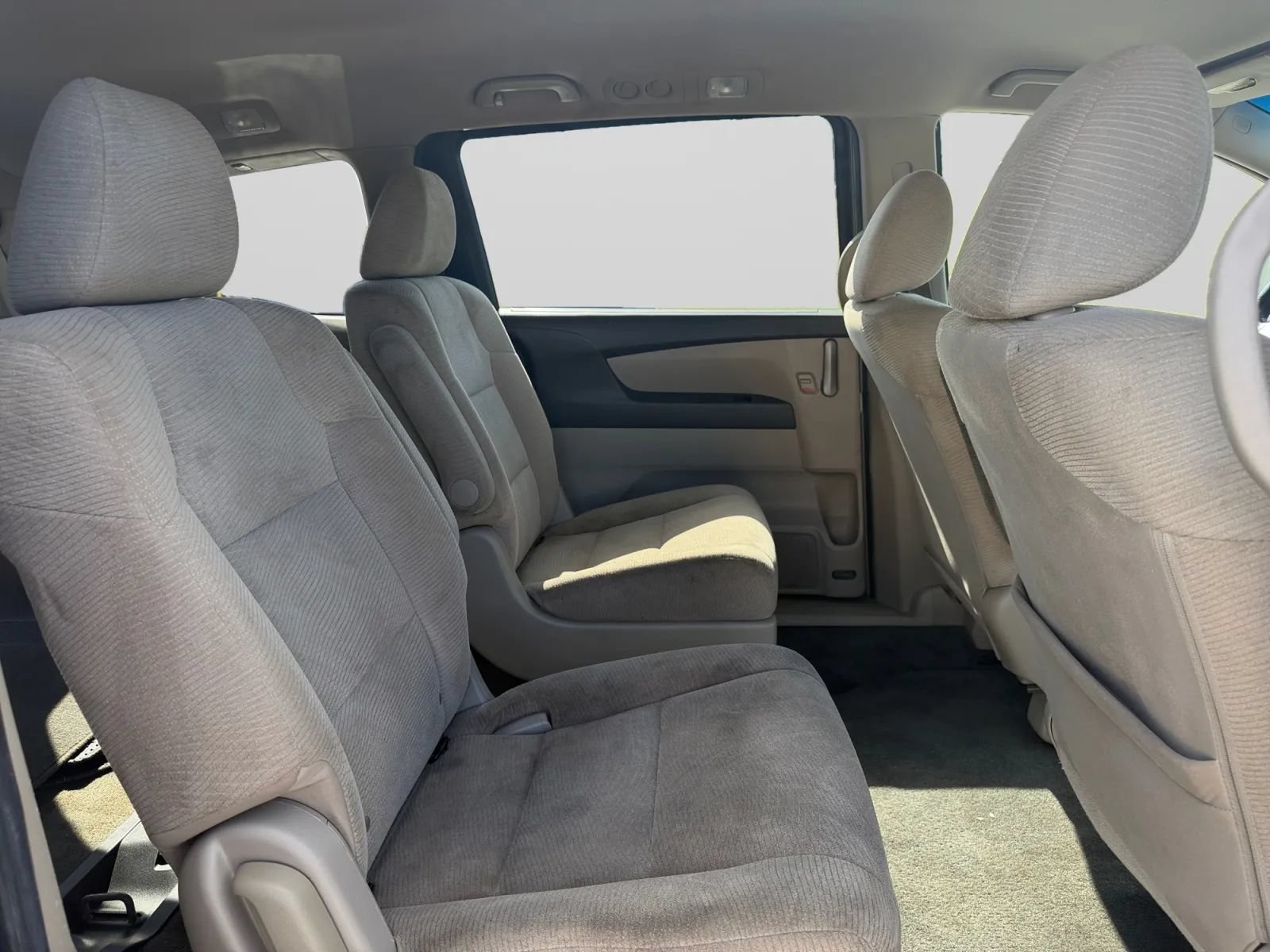 Used 2011 Honda Odyssey LX image 29