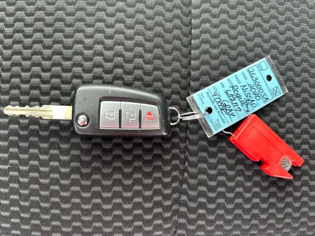 Used 2020 Nissan Rogue Sport S image 31