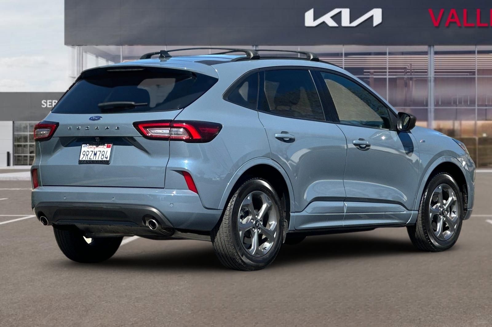 Used 2024 Ford Escape ST-Line w/ Tech Pack #1 image 4