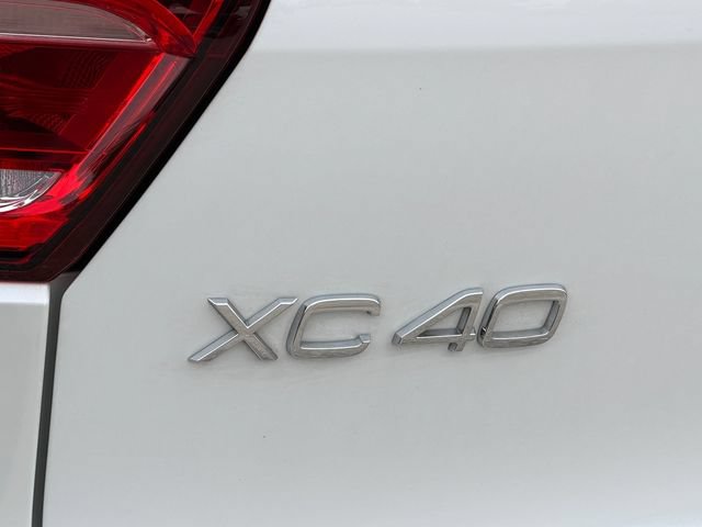 Certified 2024 Volvo XC40 B5 Plus w/ Protection Package Premier AWD/4WD image 10