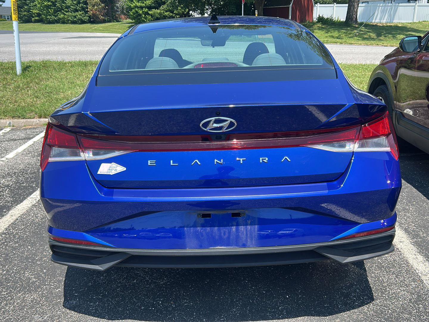 Used 2021 Hyundai Elantra SEL w/ Convenience Package FWD image 5