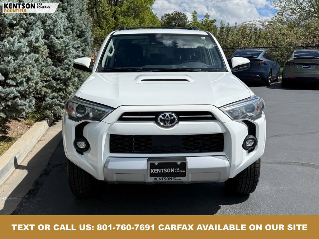 Used 2024 Toyota 4Runner TRD Off-Road image 2