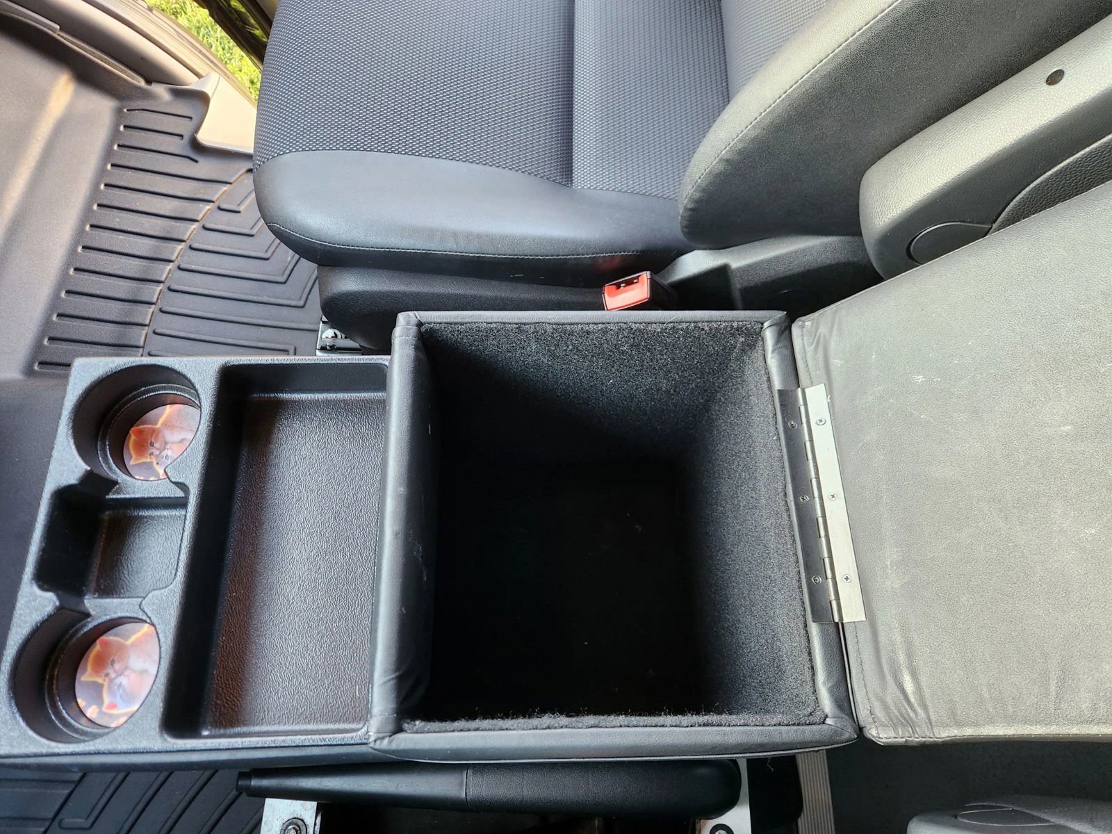 Used 2016 Mercedes-Benz Sprinter 2500 image 40