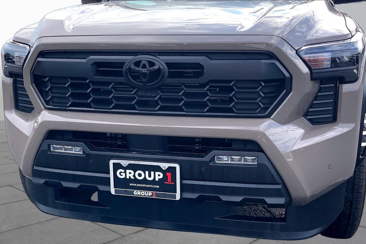 Used 2026 Toyota Tacoma TRD Off-Road w/ TRD Off Road Upgrade Package AWD/4WD image 30