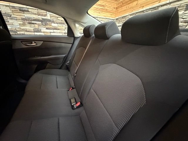 Used 2021 Kia Forte LXS FWD image 30