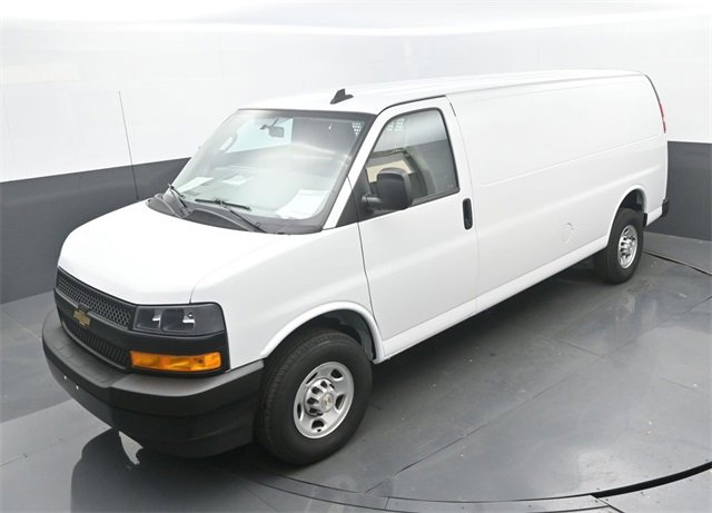 Used 2023 Chevrolet Express 2500 Extended image 26