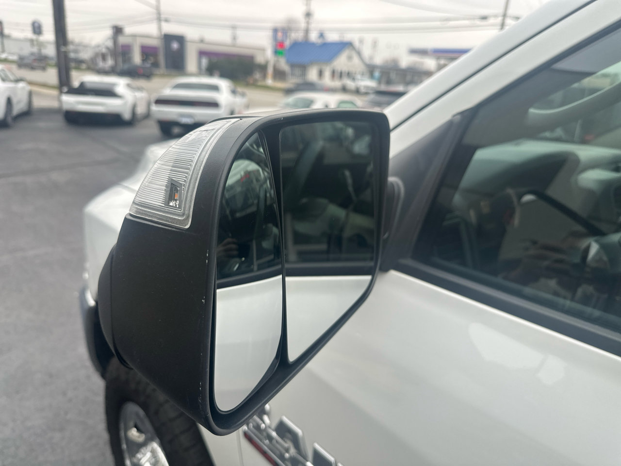 Used 2018 RAM 2500 Tradesman w/ Chrome Appearance Group image 29